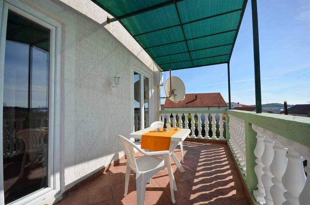 Apartments Nada Vodice Eksteriør bilde